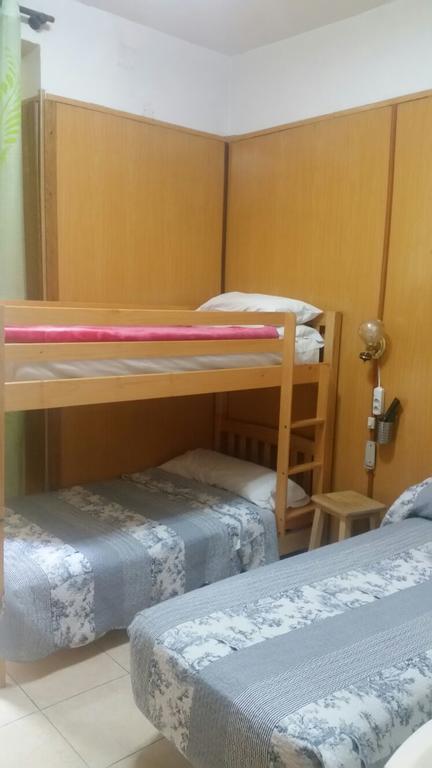 Hostal Daniel - Madrid — Photos 3